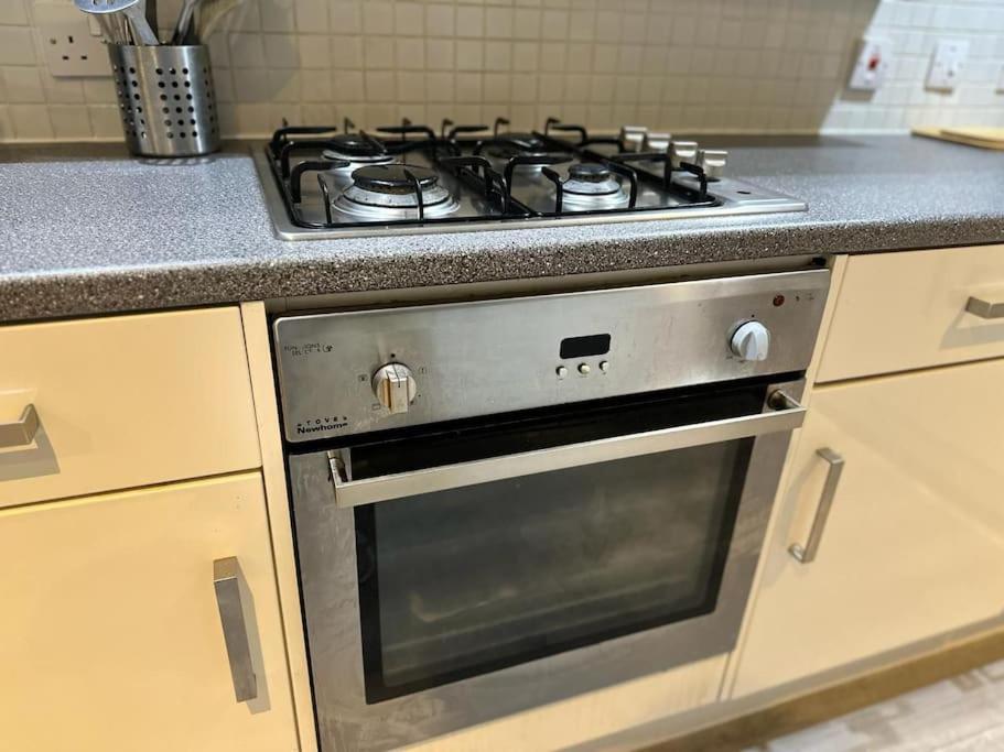 Stunning Luxury Croydon Apartment Gatwick Airport Close Purley Zewnętrze zdjęcie